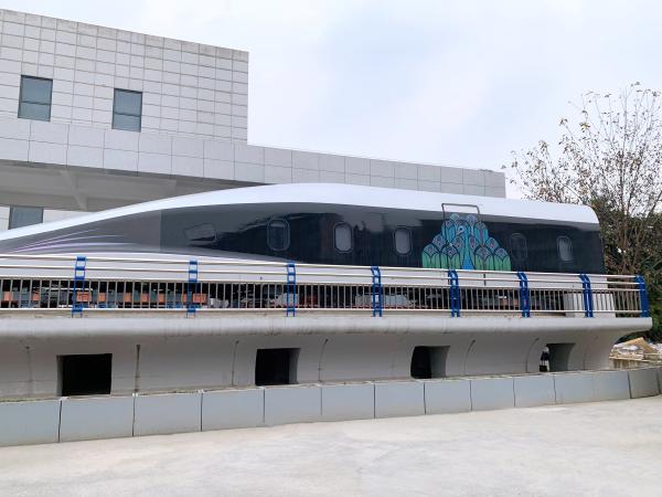 高温超导磁悬浮实验中的传感器