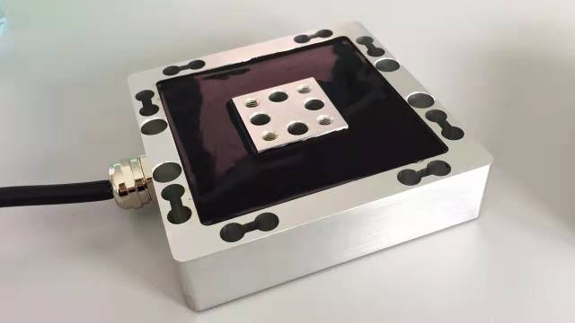 电动压缩机激荡力测试