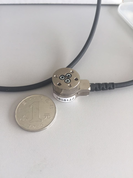 六维力传感器为医疗手术机器人锦上添花