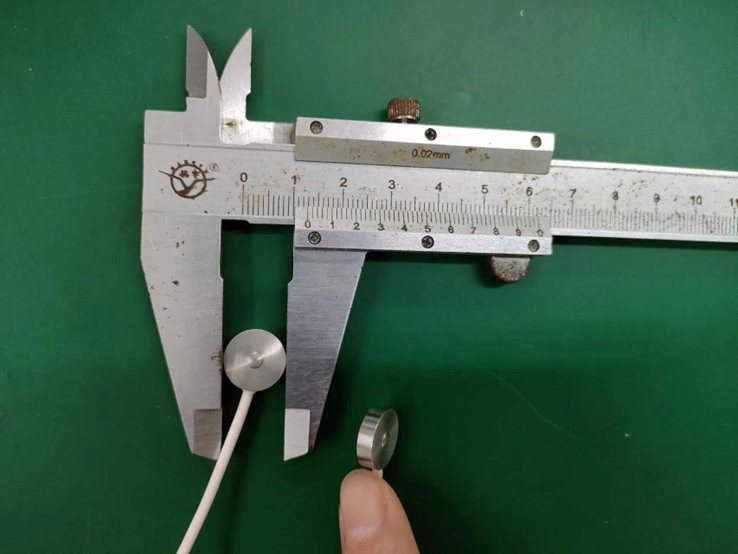 微型测力传感器在锂电池电解液称重的应用