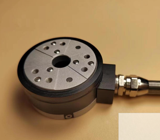 按摩机器人应用六维力传感器