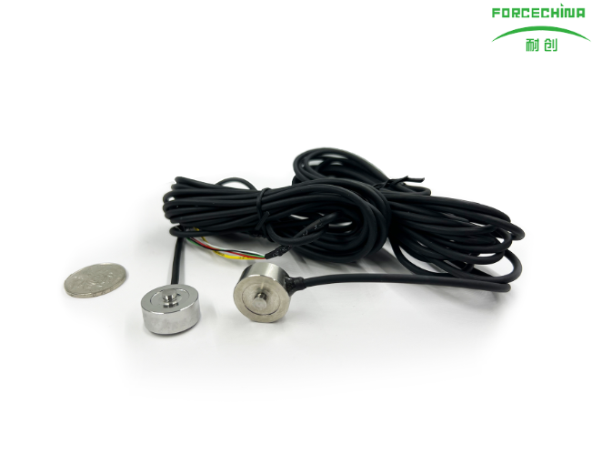 称重传感器进行库存产品重量检测